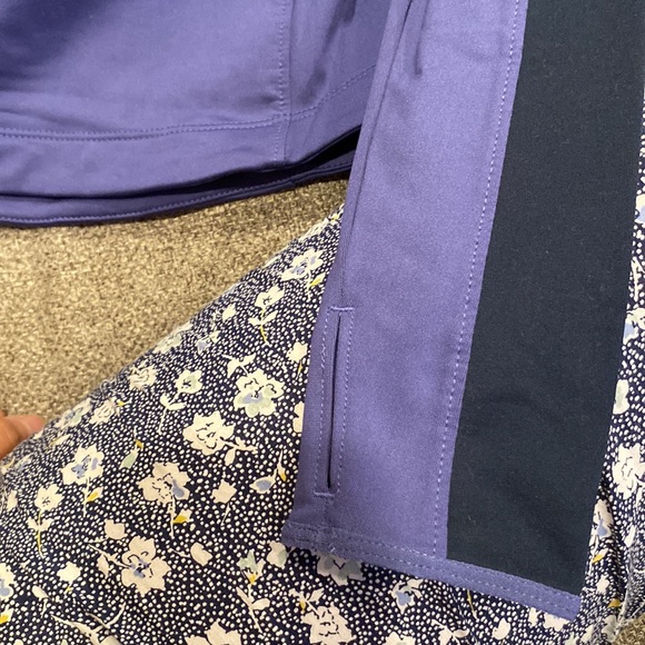 Nike Sweater - Picture 4 of 6